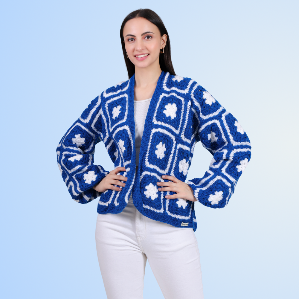 Blue Blossom women cardigan close-up crochet detail – Chutak Binak