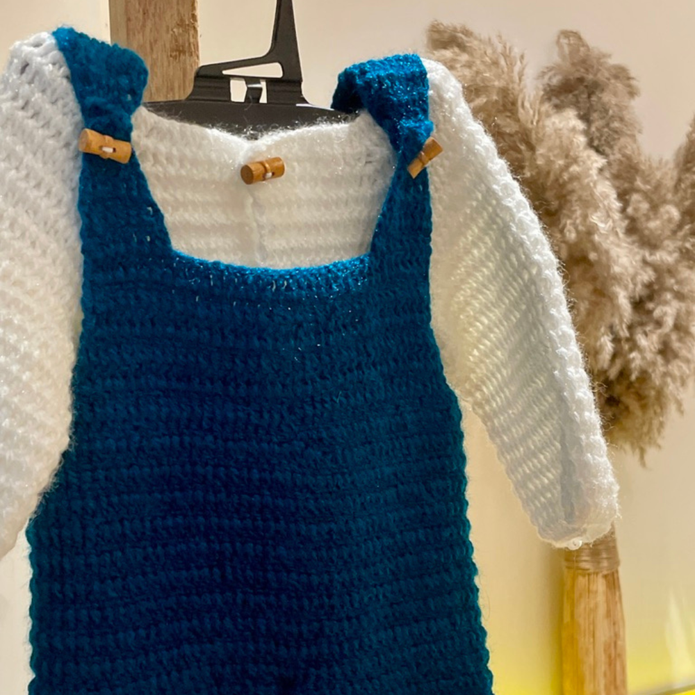 Explorer romper set for baby boys close-up detail – Chutak Binak