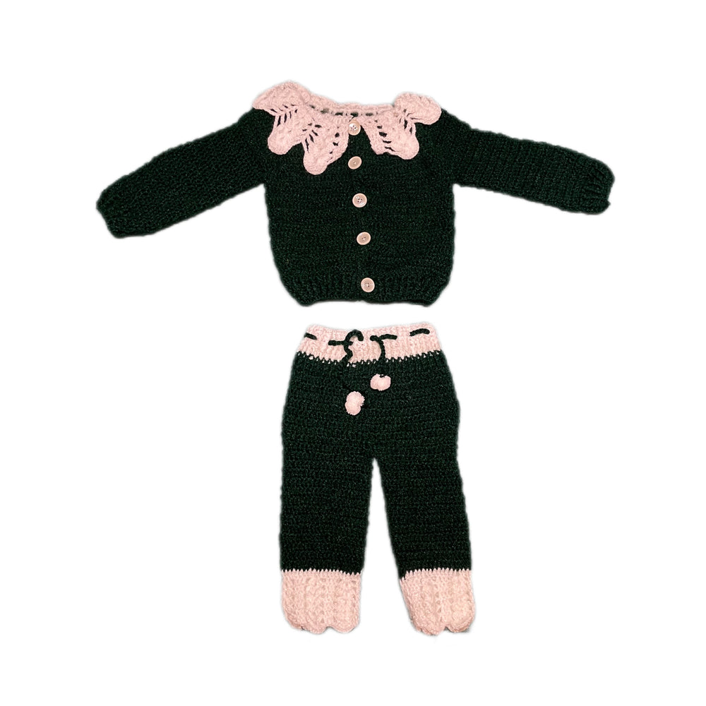 Handmade crochet green top and bottom set for kids front view – Chutak Binak