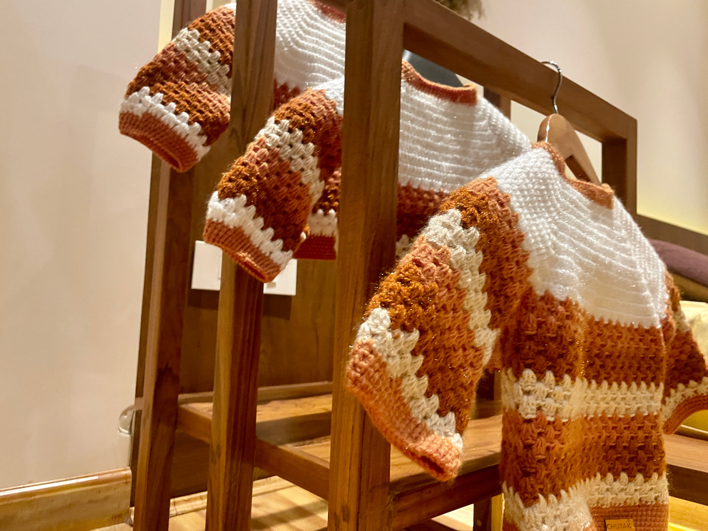Caramel Pullover