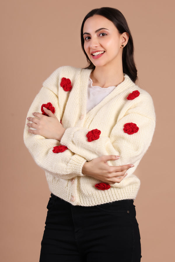 Cardigan Rosette Love a epaules tombantes tricote main pour femme – rose ivoire | Chutak Binak