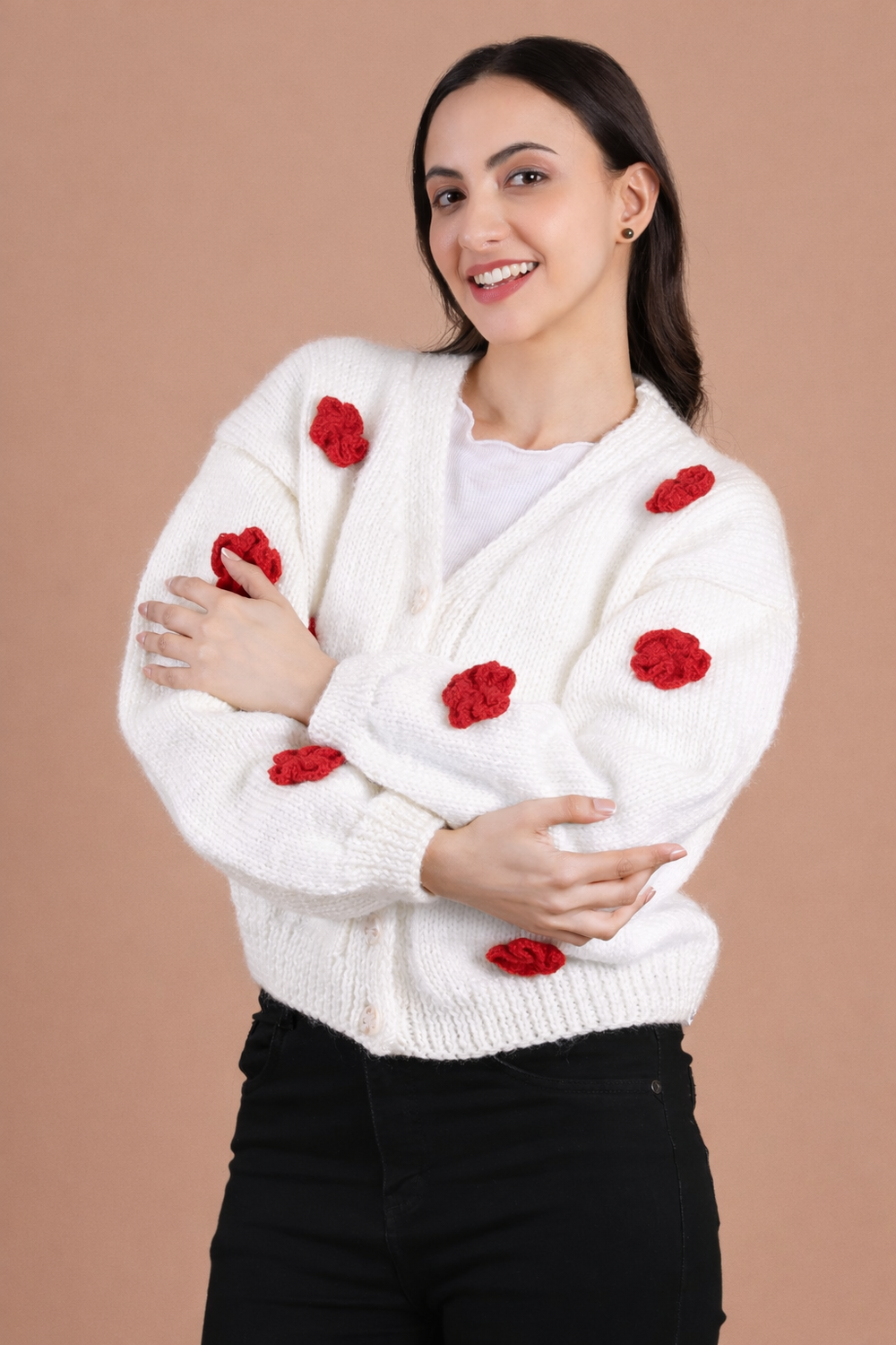 Cardigan Rosette Love a epaules tombantes tricote main pour femme – rose ivoire | Chutak Binak