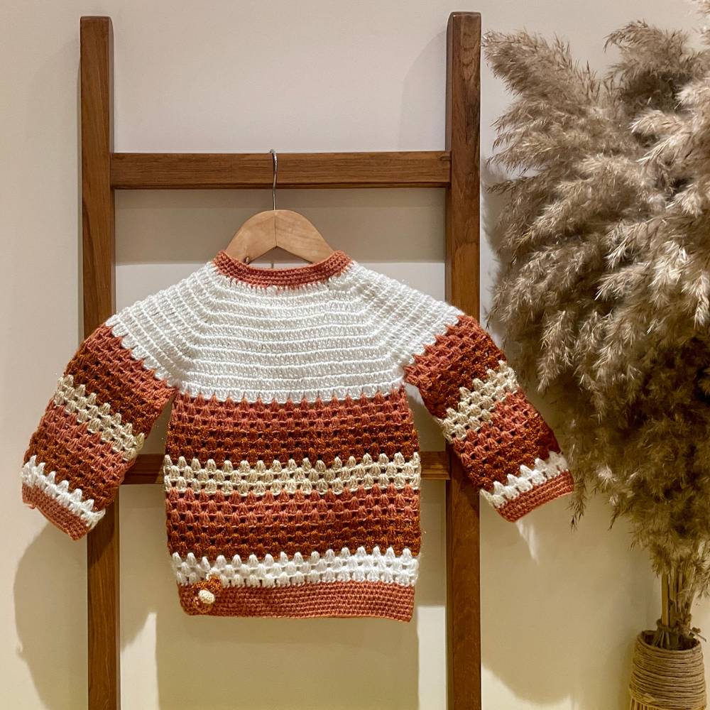 Caramel boys sweater back view handmade wool – Chutak Binak