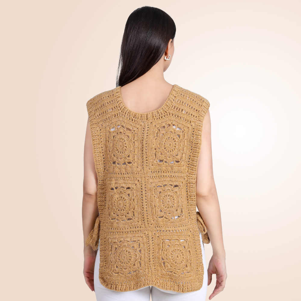Granny square half sweater vest for women worn look – Chutak Binak