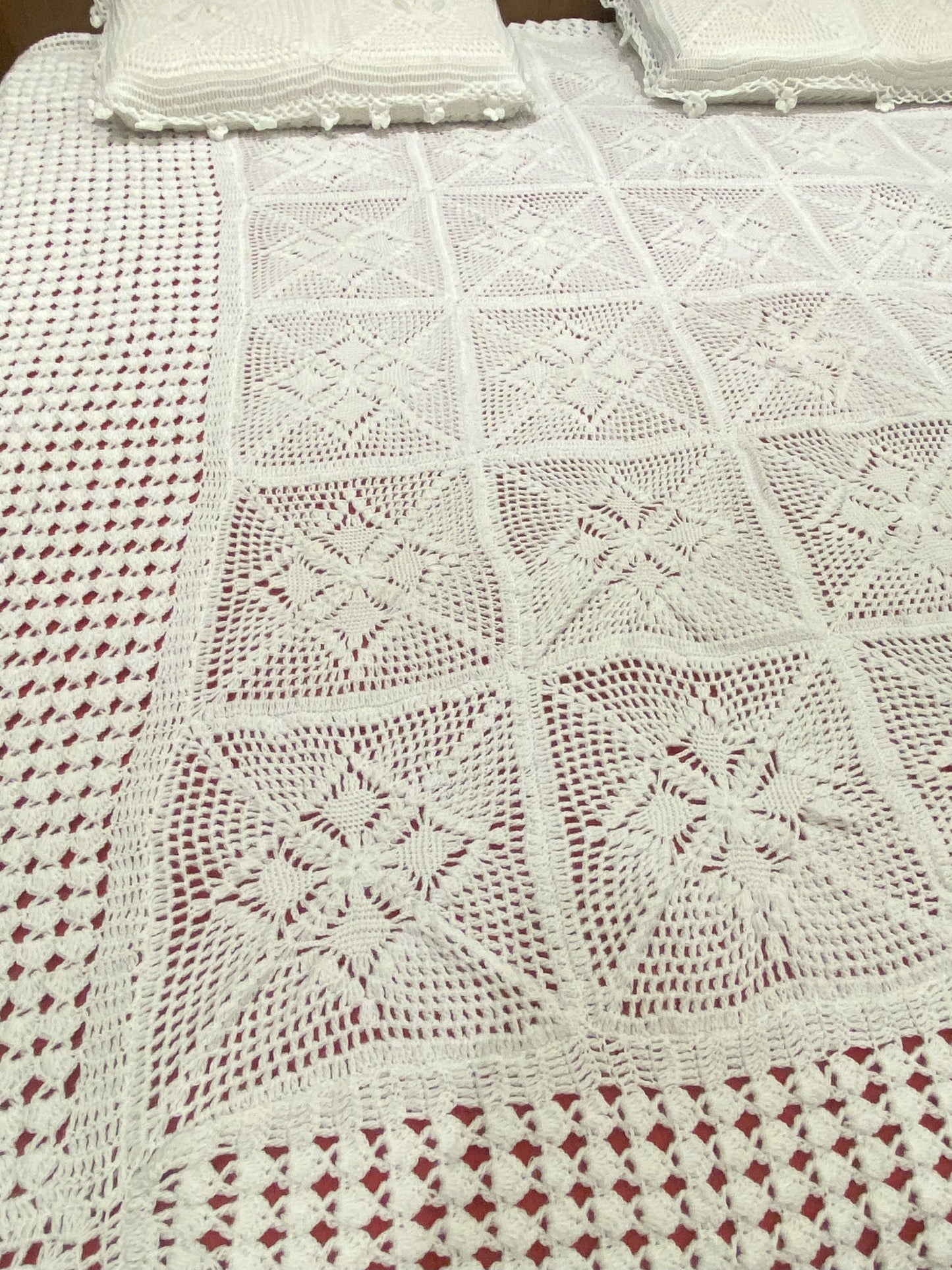 “Ivory Elegance Crochet Bedsheet Set”