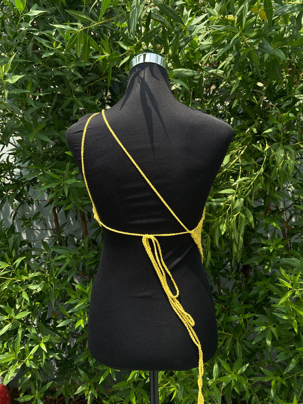 Sera Love crochet bralette back view – Chutak Binak